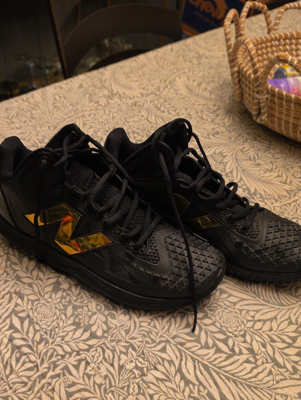 New Balance Black Ohtani Turf Basebalk Sneakers with Gold Accent